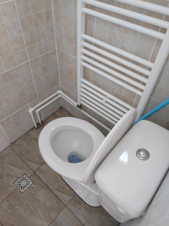 The Little White House Apartment Sibiu Exterior photo